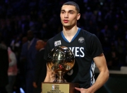 开云体育-东契奇，压力下的星辰，季后赛之夜的独舞