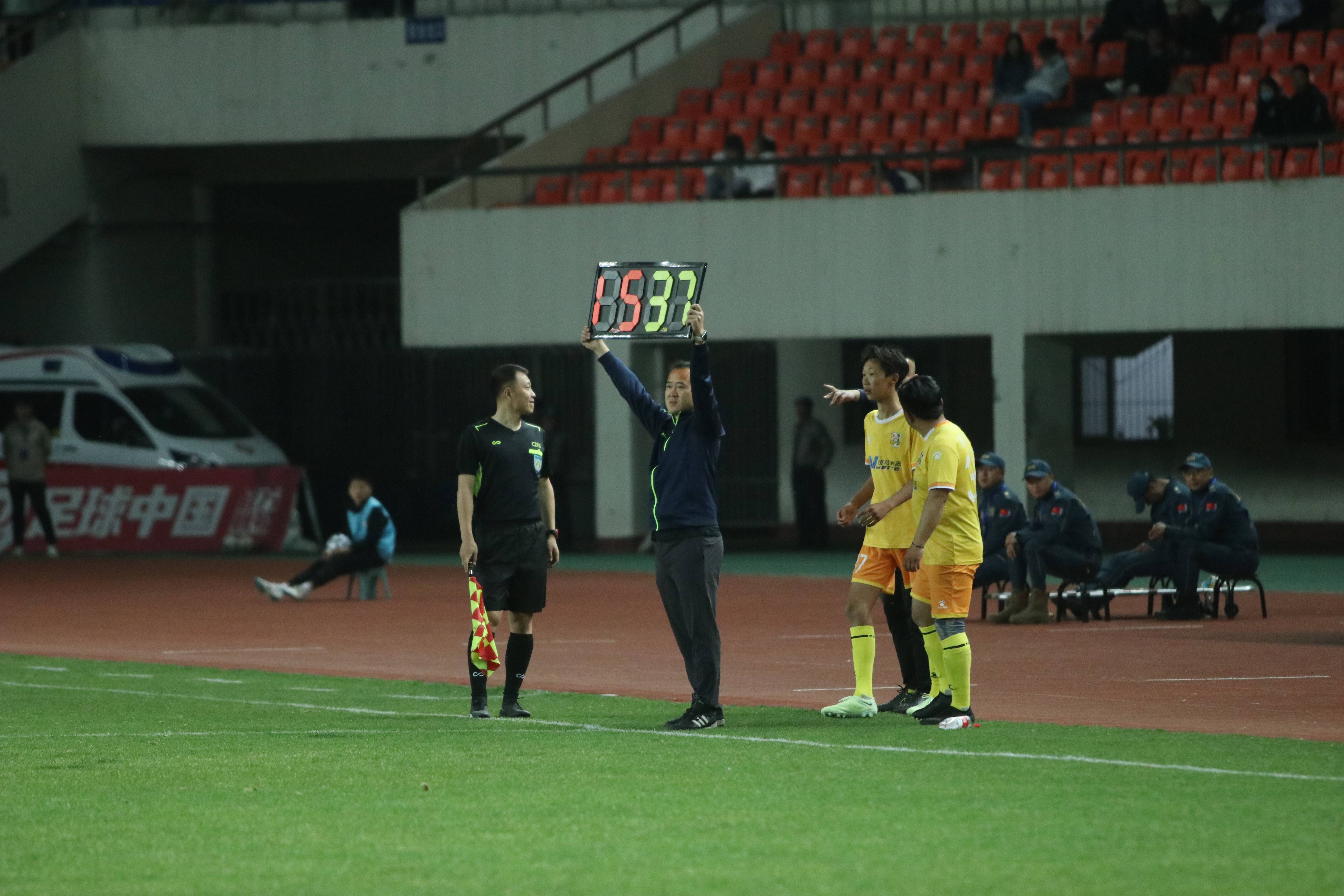 北方足球比赛频频掀起热潮，球队势不可挡的简单介绍