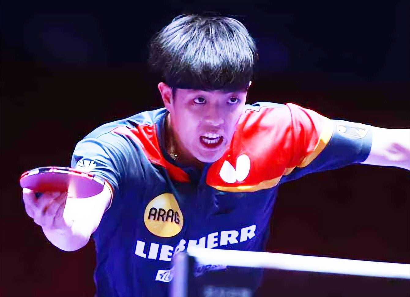 包含英国乒乓球队险胜中国乒乓球队,波尔一己之力扛起全队的词条 包含英国乒乓球队险胜中国乒乓球队,波尔一己之力扛起全队的词条