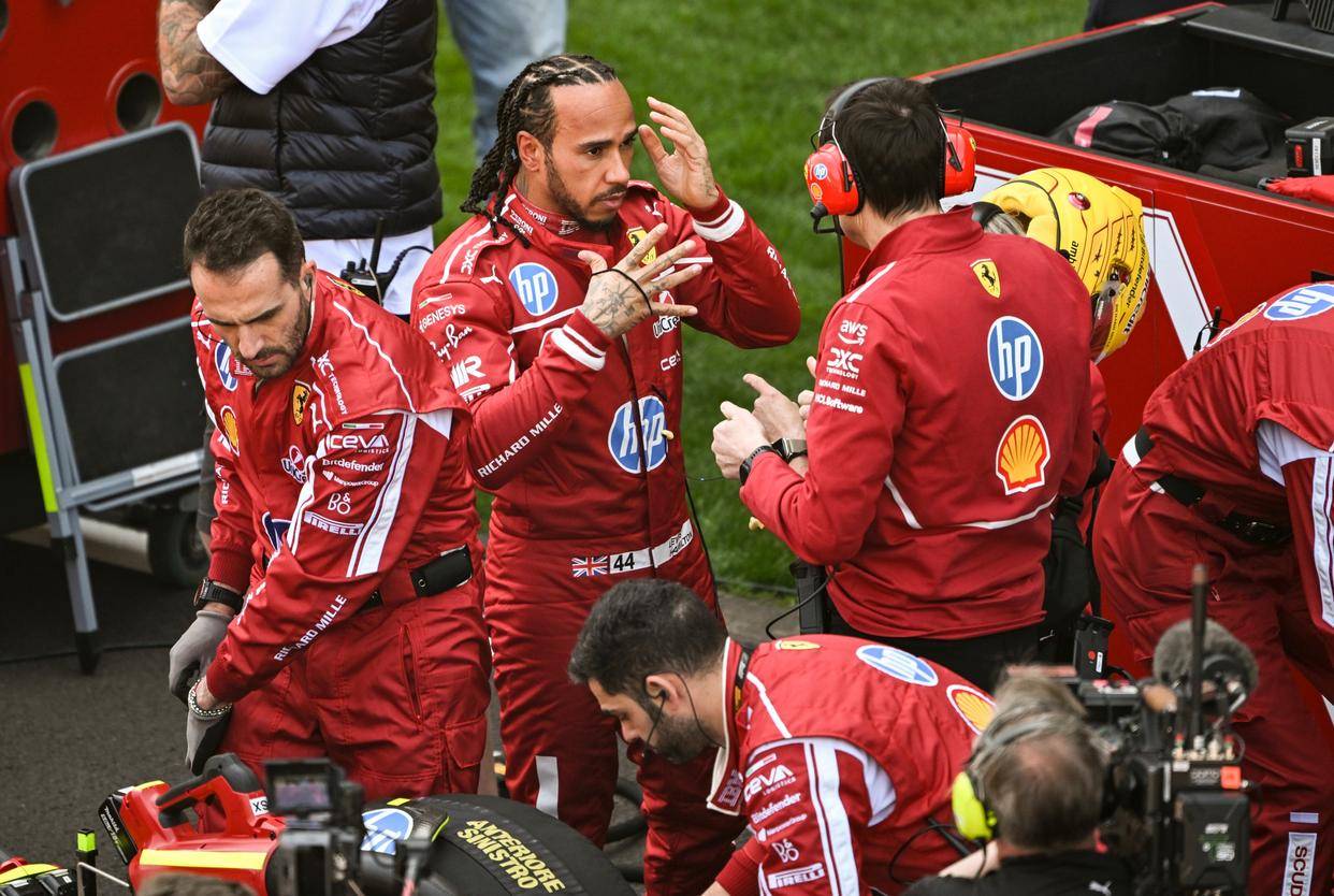 索伯车队碾压红牛车队，汉密尔顿高光表现的简单介绍