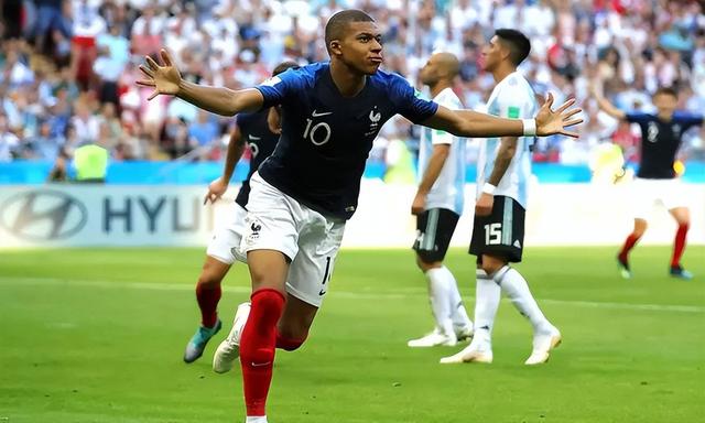 泰国队碾压法国队，桃田贤斗带队取胜